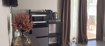 Charming studio in Margate with private entrance