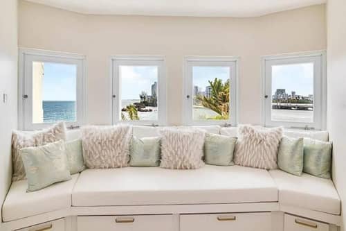 Deluxe-Apartment, Buchtblick, Meerseite | Wohnbereich