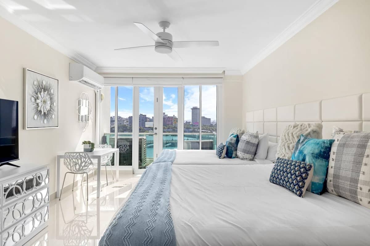 Comfort Studio, Balcony, Bay View | Iron/ironing board, free WiFi