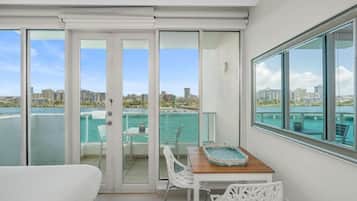 Classic-Studio, Balkon, Blick auf die Lagune | Wohnbereich