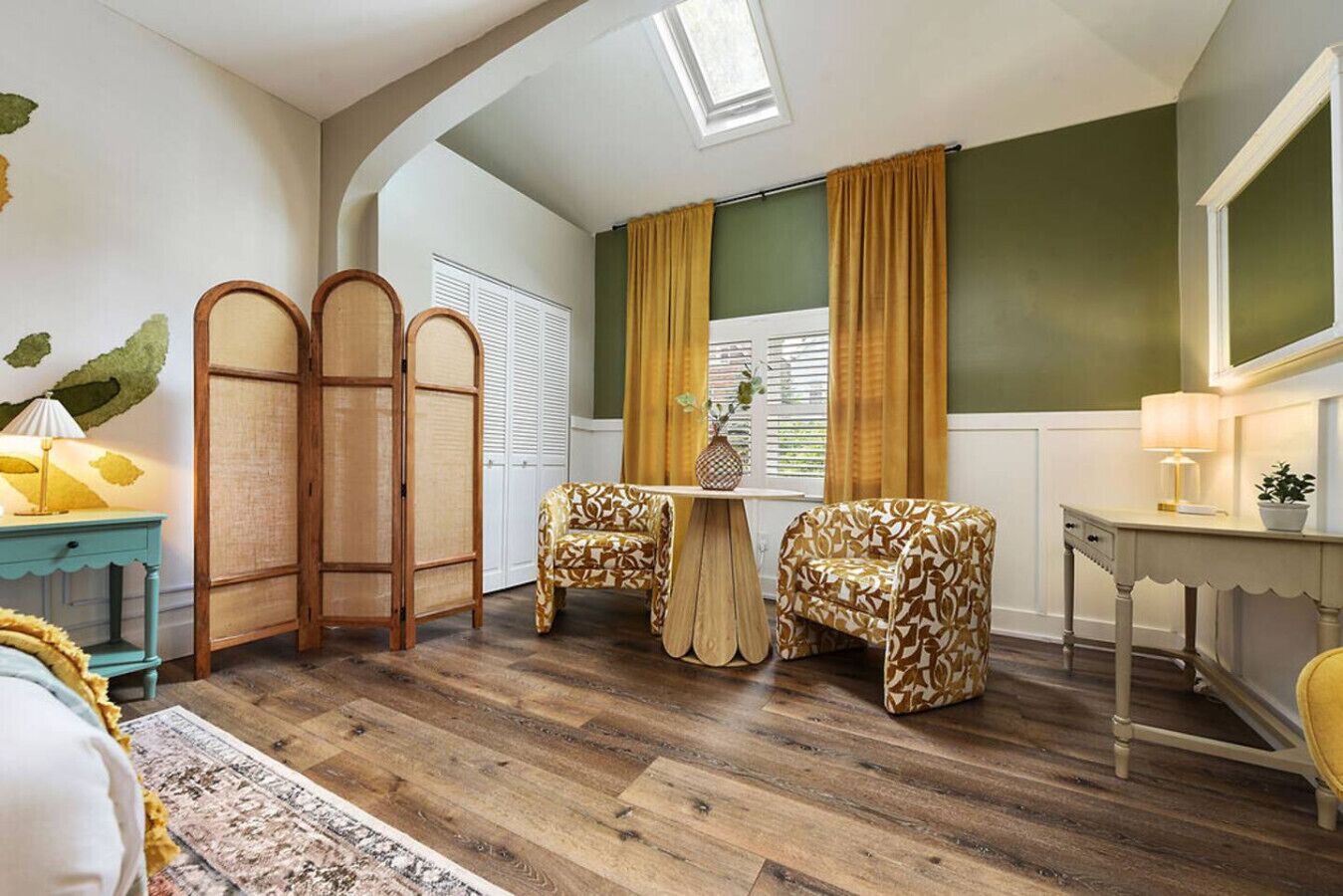 电视、书、立体声音响