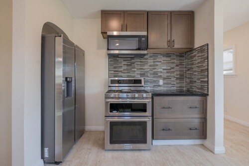 3-bedroom house in gorgeous San Fernando with AC