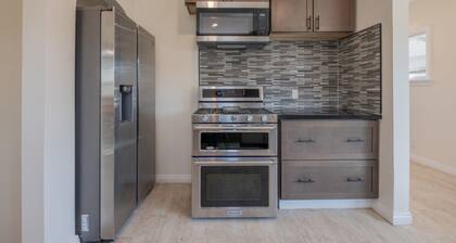 3-bedroom house in gorgeous San Fernando with AC