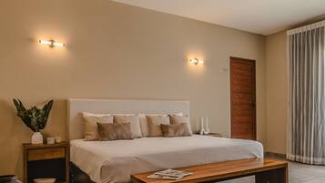 1 bedroom, bed sheets