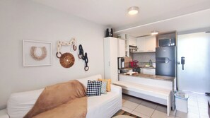 Apartemen Basic | Area keluarga