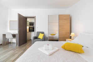 1 bedroom, iron/ironing board, WiFi, bed sheets - Mir, sunce i more, vaš savršen bijeg u Fancy Apartments Dream. (Smokvica)