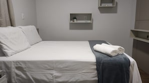 Apartemen Basic | 2 kamar tidur dan Wi-Fi gratis