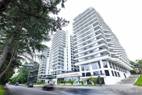 Exterior - Mziuri Gardens Apartments (Makhinjauri)