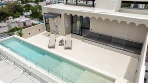 Piscine extérieure