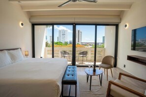 Suite Studio Affaires, balcon, vue ville | Vue de la chambre