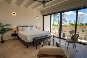 Suite estudio empresarial, balcón, vista a la ciudad | Vista desde la habitación
