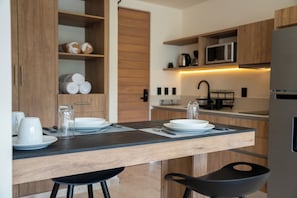 Repas dans la chambre