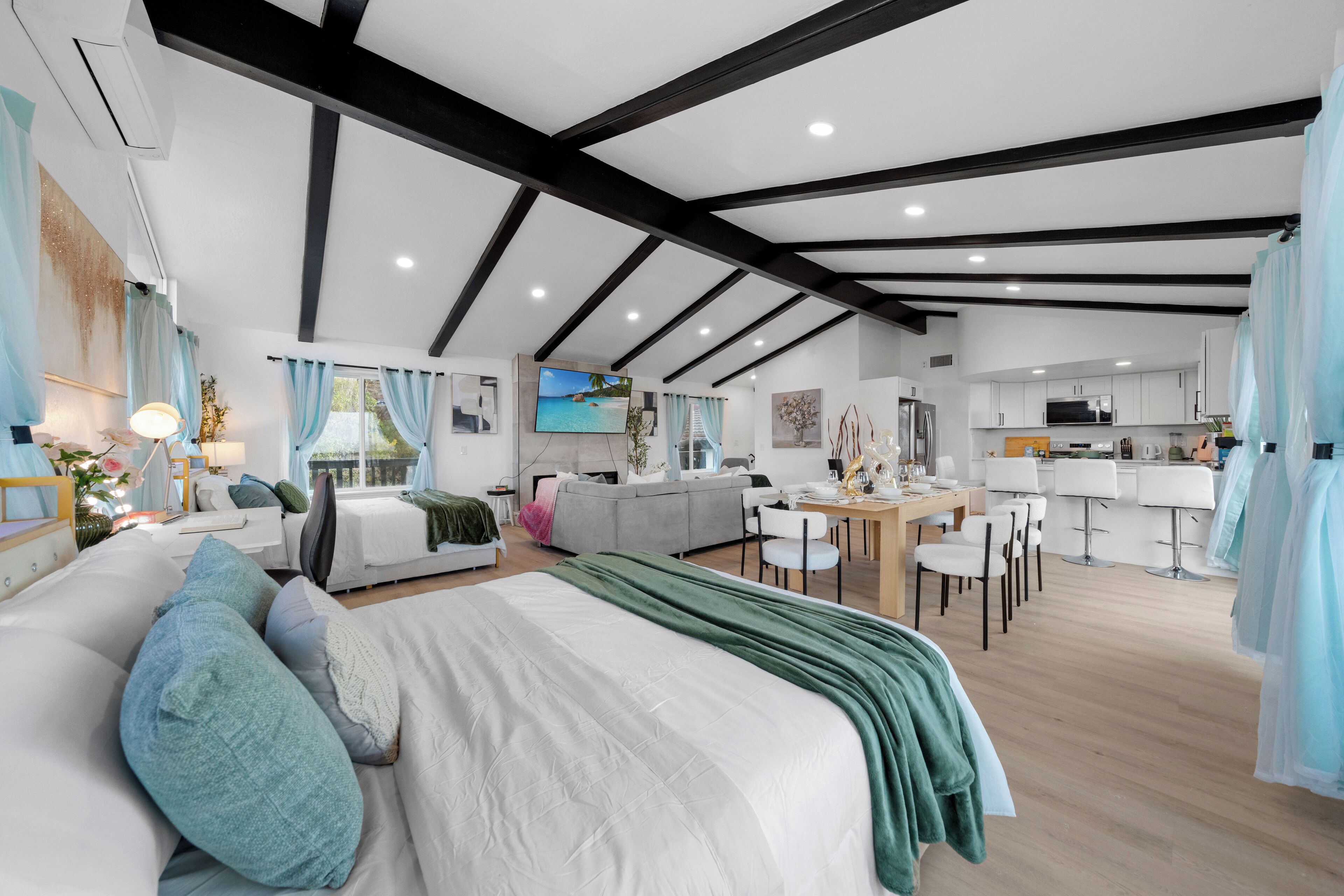 2 chambres, bureau, fer et planche à repasser, Wi-Fi gratuit