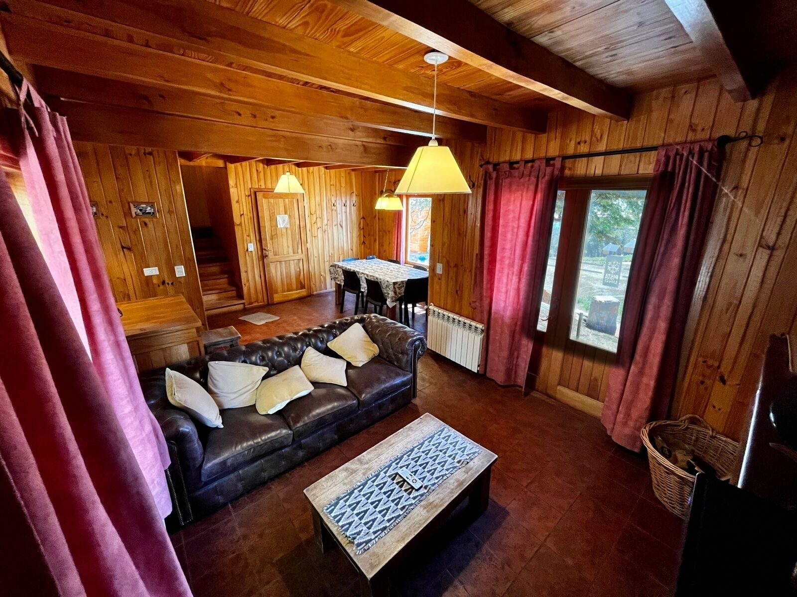 Télévision, cheminée