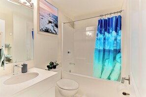 Handtücher, Seife, Toilettenpapier