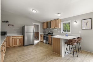 Fridge, microwave, oven, stovetop - Family-Friendly Mtn Retreat |Fireplace•Pets•Trails (Florissant)