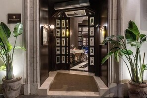 Interior - TB Place Roma (Rome)