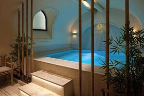 Pool - TB Place Roma (Rome)