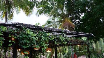 Poolside bar
