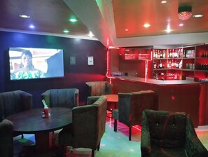 住宿內酒吧