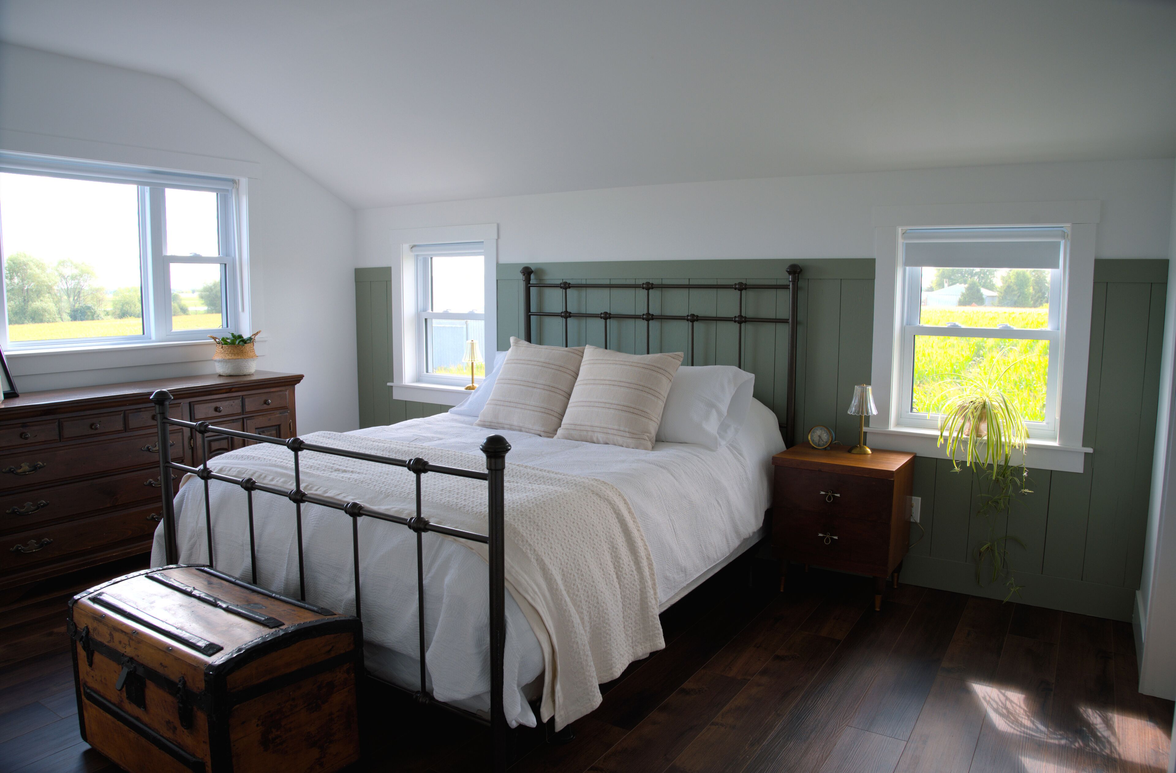 2 室のベッドルーム、アイロン / アイロン台、WiFi、ベッドシーツ