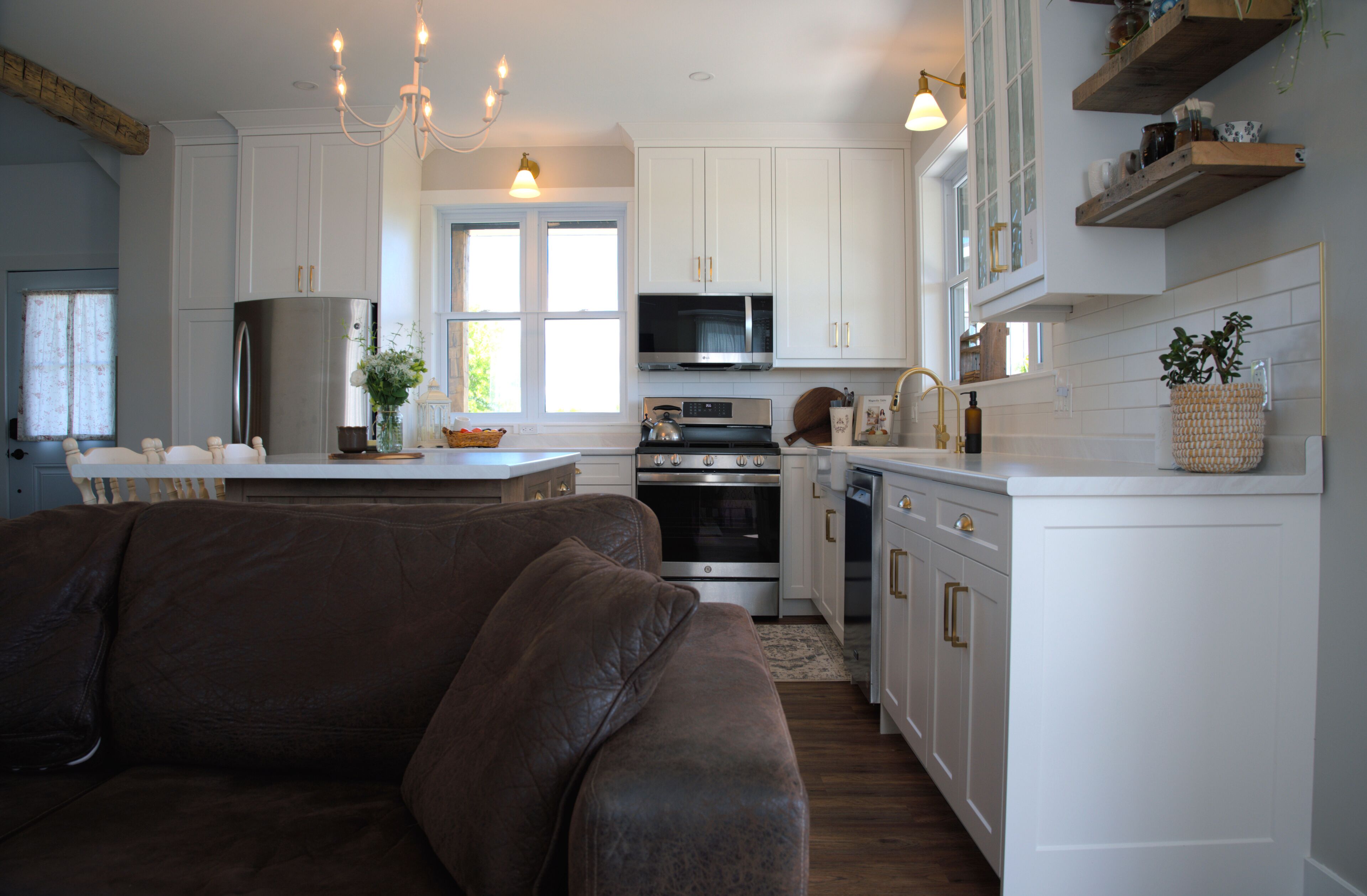 電子レンジ、オーブン、コンロ、食器洗い機