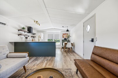 Cozy & private 2-bedroom home in Hohenwald, TN only 4miles to the Natchez Trace