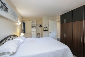 2 عدّة غرف نوم ومكواة/لوح كي وواي فاي مجانًا وملاءات أسرّة