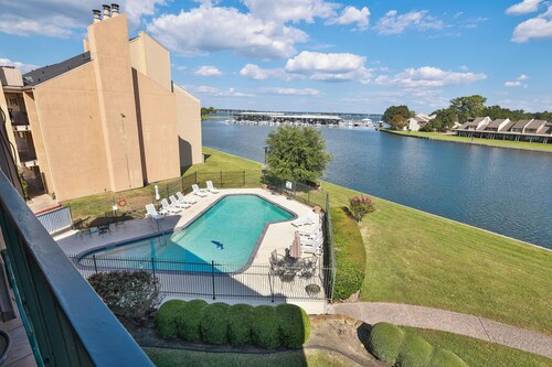 Walden waterfront condo remodeled like new, clean, fully loaded for fun & sun!