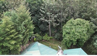 Malala River House Deluxe Double Room unit 3