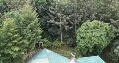 Malala River House Deluxe Double Room unit 8