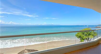 Ocean Front 3Bed Penthouse w/ Infinity Pool