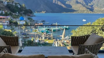 Suite estudio | Vista del balcón