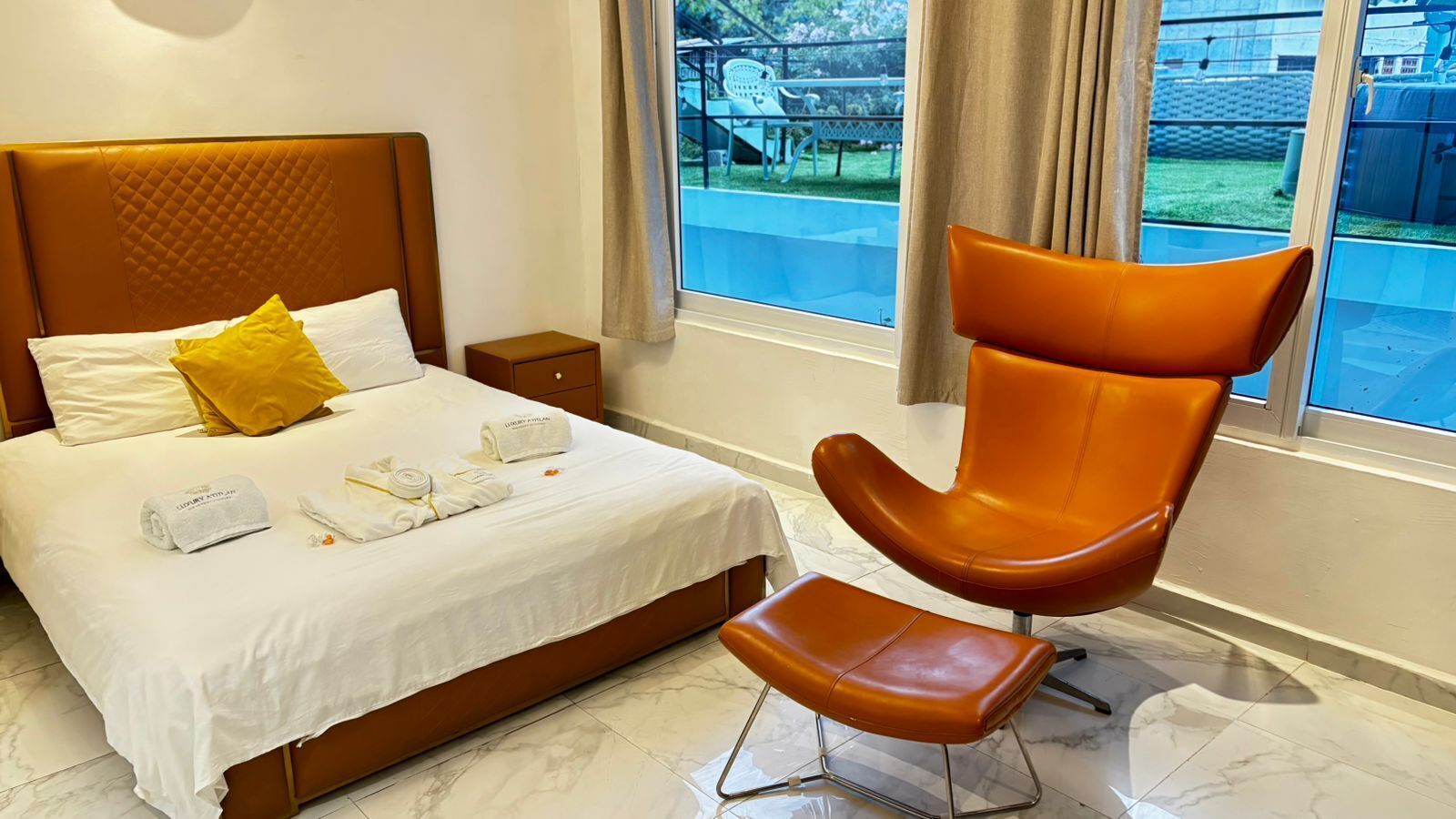 Standard Studio, 1 Queen Bed