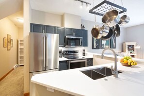 Fridge, microwave, oven, stovetop - 2BR/2BA Steps to Olympic Rings! (Whistler)