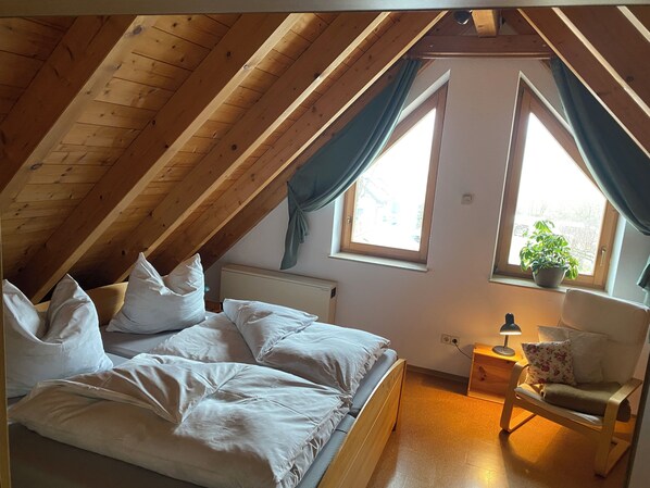 1 chambre, fer et planche à repasser, Wi-Fi, draps fournis