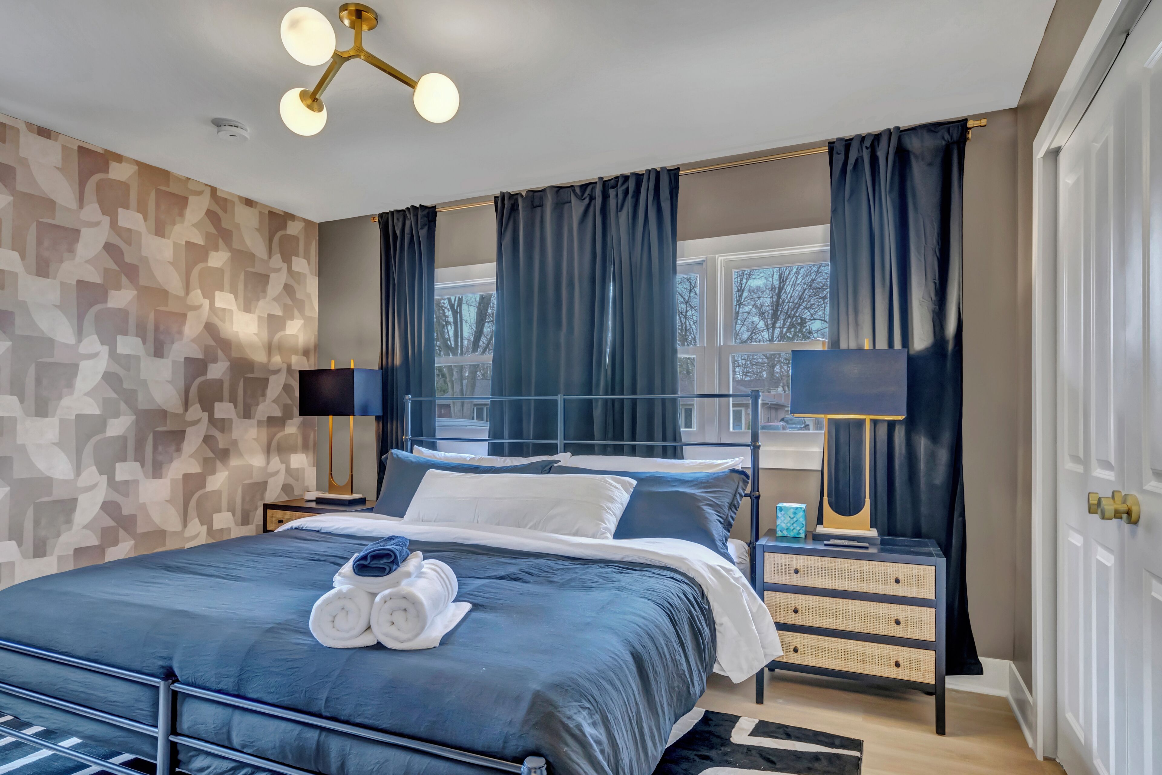 4 Schlafzimmer, Bügeleisen/Bügelbrett, WLAN, Bettwäsche