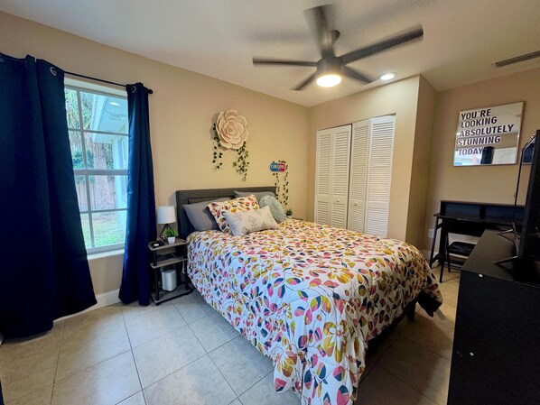 3 多间卧室、熨斗/熨衣板、WiFi、床单