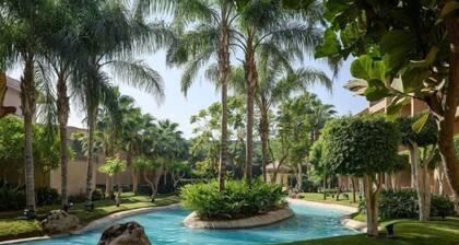 Dusit Thani LakeView Cairo