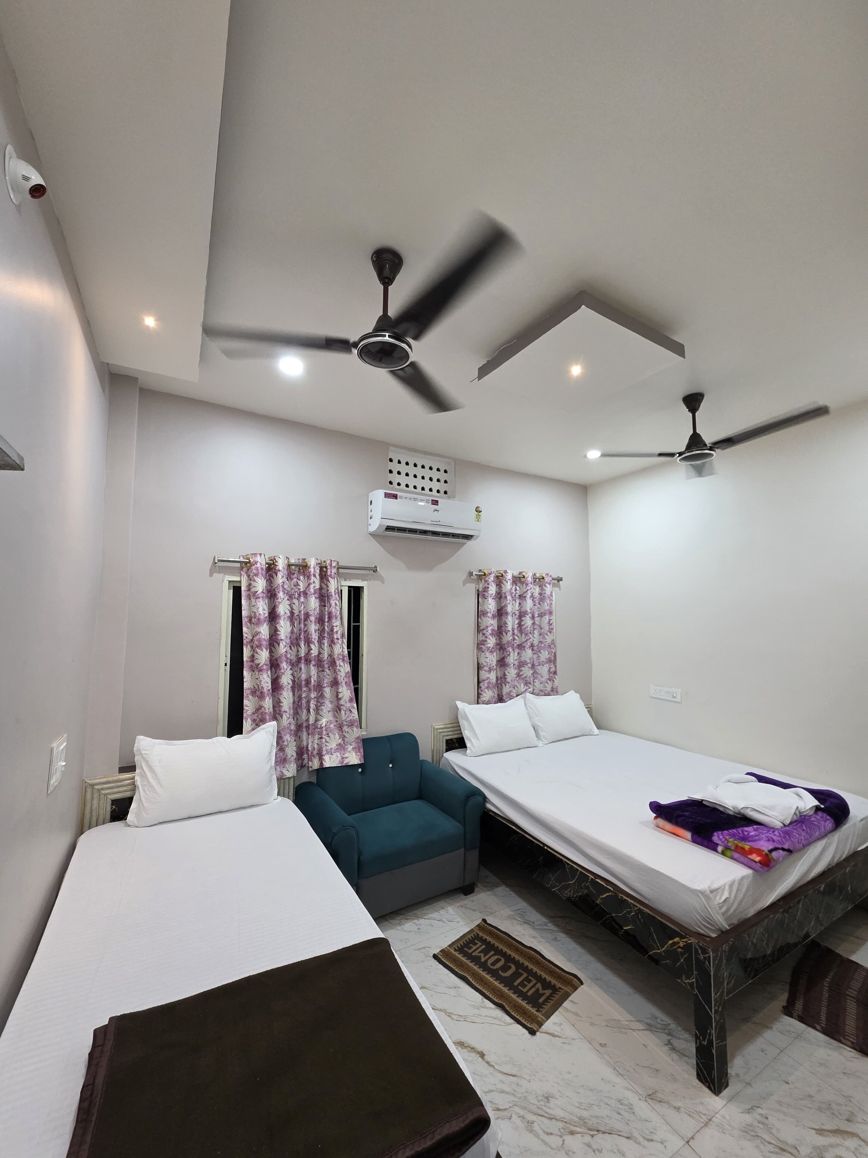 Deluxe Double Room | Free WiFi