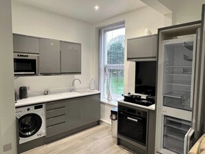 Mikrovågsugn, ugn och brödrost