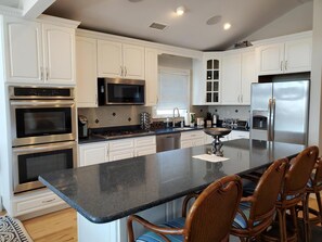 Fridge, microwave, oven, stovetop - Ship Bottom 5 BR Ocean block -Pool (Ship Bottom)