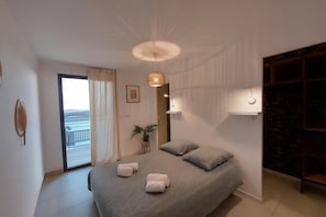 2 bedrooms, iron/ironing board, free WiFi, bed sheets - Marylanca - PORTICCIO - double terrasse - Wifi - Clim - parking privé. (Grosseto-Prugna)