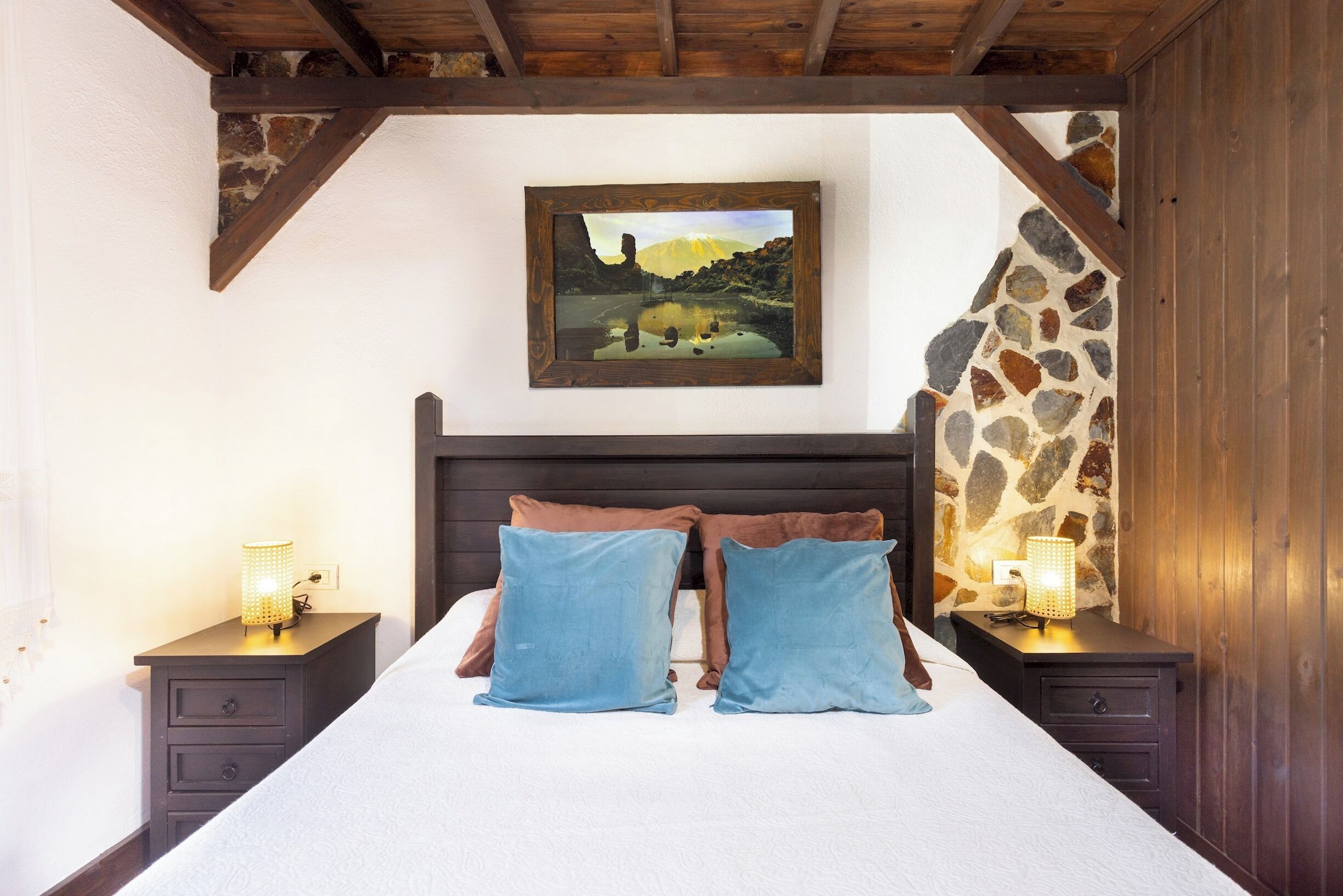 2 dormitorios, tabla de planchar con plancha, wifi y ropa de cama