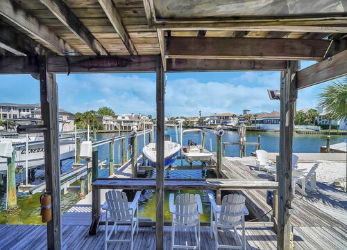 Gulf Dreamin' - Waterfront, Destin Harbor, Private Dock, 2 Kings, New to VRBO!