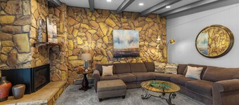 Lake Cliffe #305, Building A