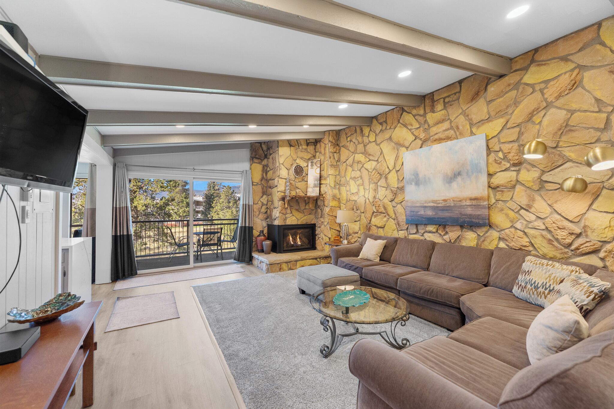 Condo (2 Bedrooms) | Exterior