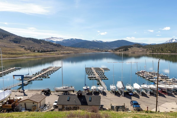 Condo (2 Bedrooms) | Exterior