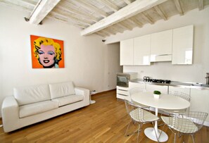 Smart TV, books