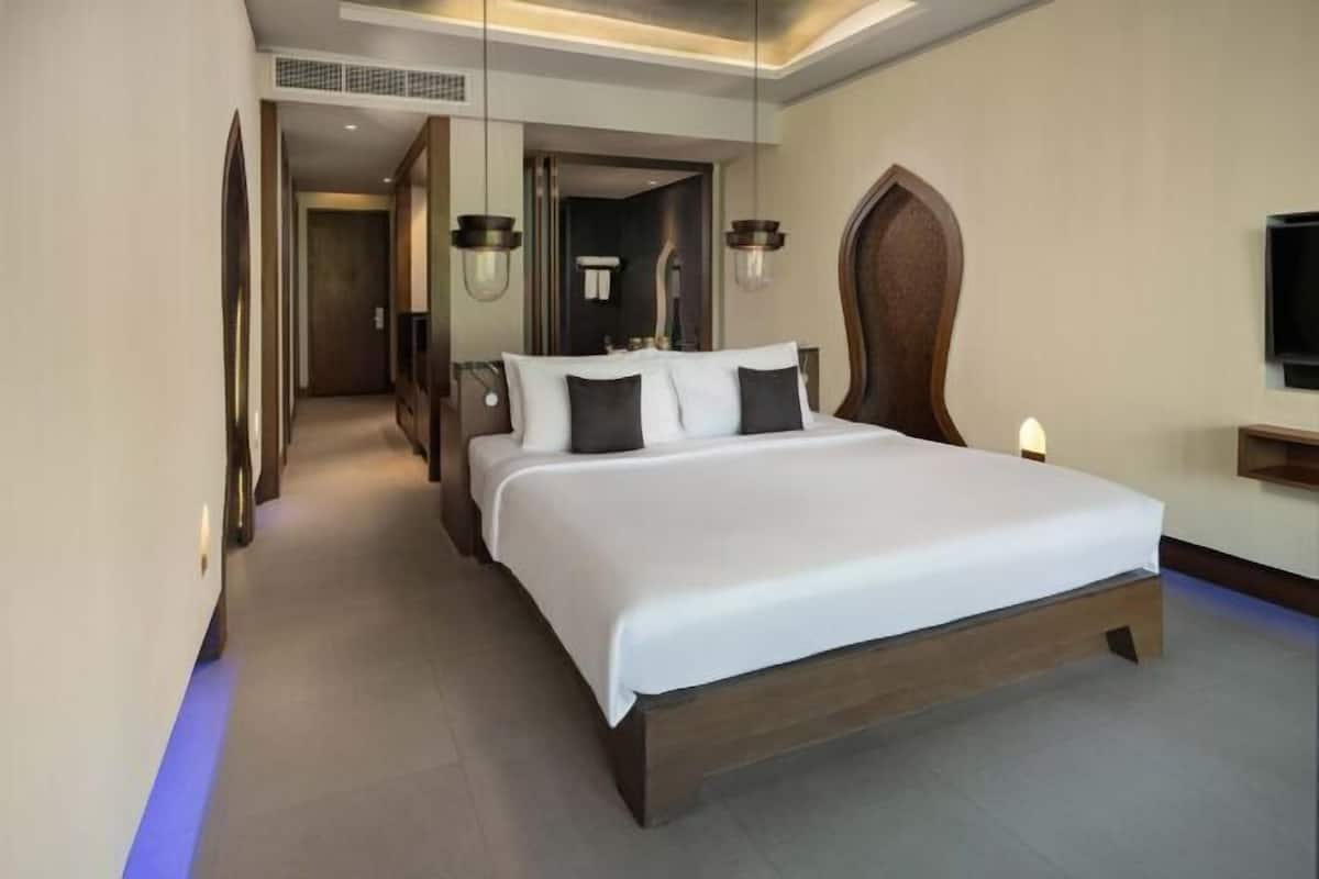 Tempat tidur bayi